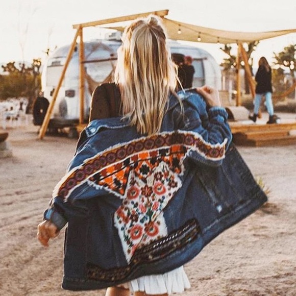 HAIGHT Retro Boho Detailed Appliqué Denim Jacket - Picture 5 of 10